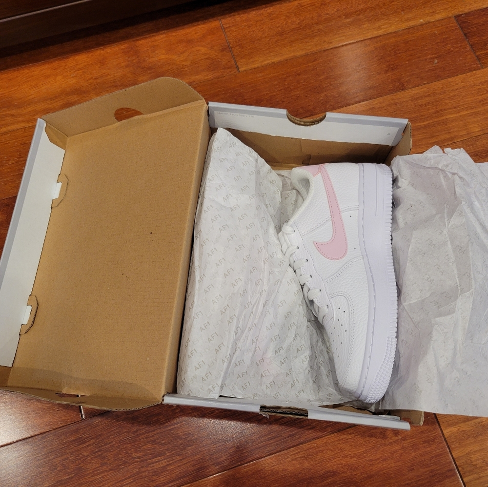 Brand New Air Force 1 GS Pink Foam Sneakers - Picture 8 of 8